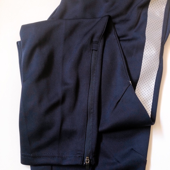 NWT Reebok Navy Interlock Pant (Size small/ slim) - Picture 4 of 6
